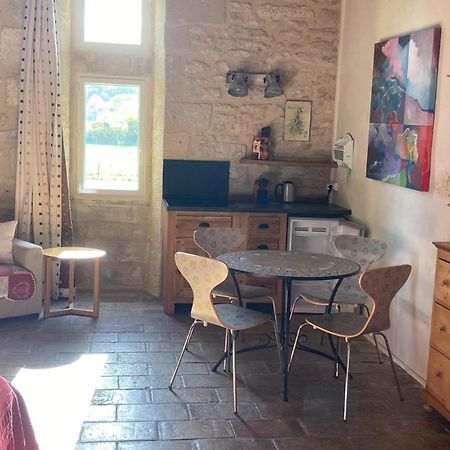 Mas De La Rivoire B&B Villevieille Dış mekan fotoğraf