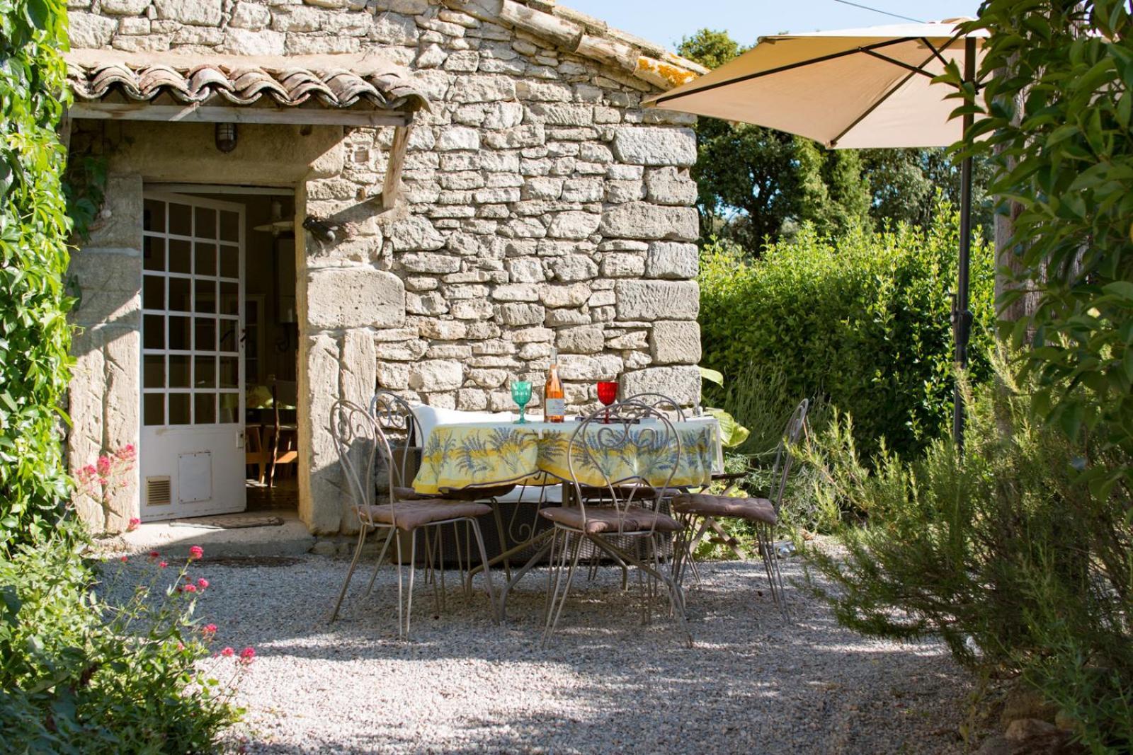 Mas De La Rivoire B&B Villevieille Dış mekan fotoğraf