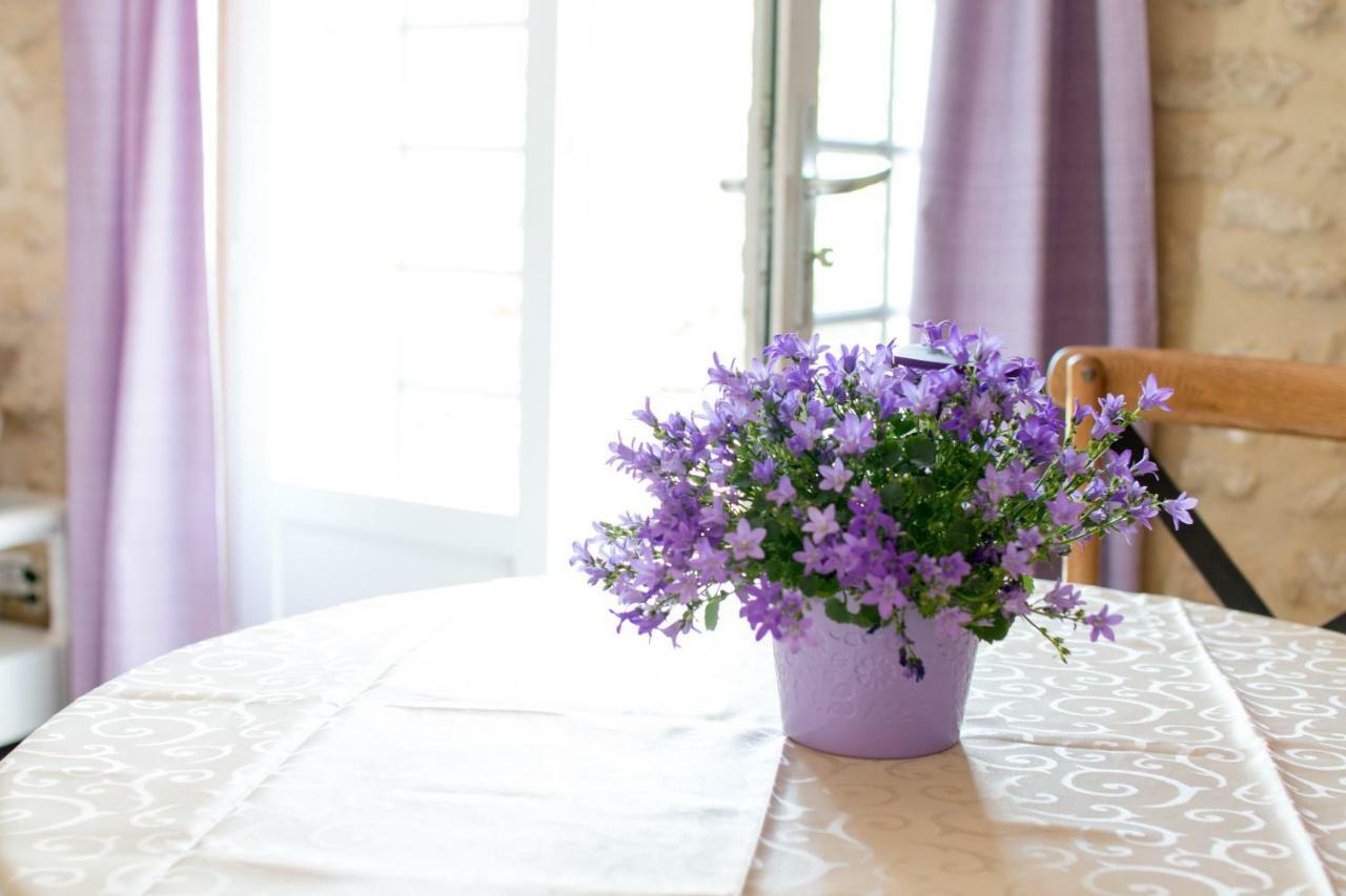 Mas De La Rivoire B&B Villevieille Dış mekan fotoğraf