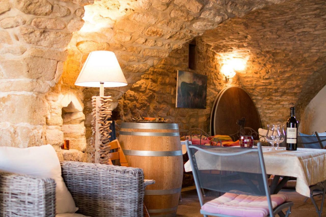 Mas De La Rivoire B&B Villevieille Dış mekan fotoğraf