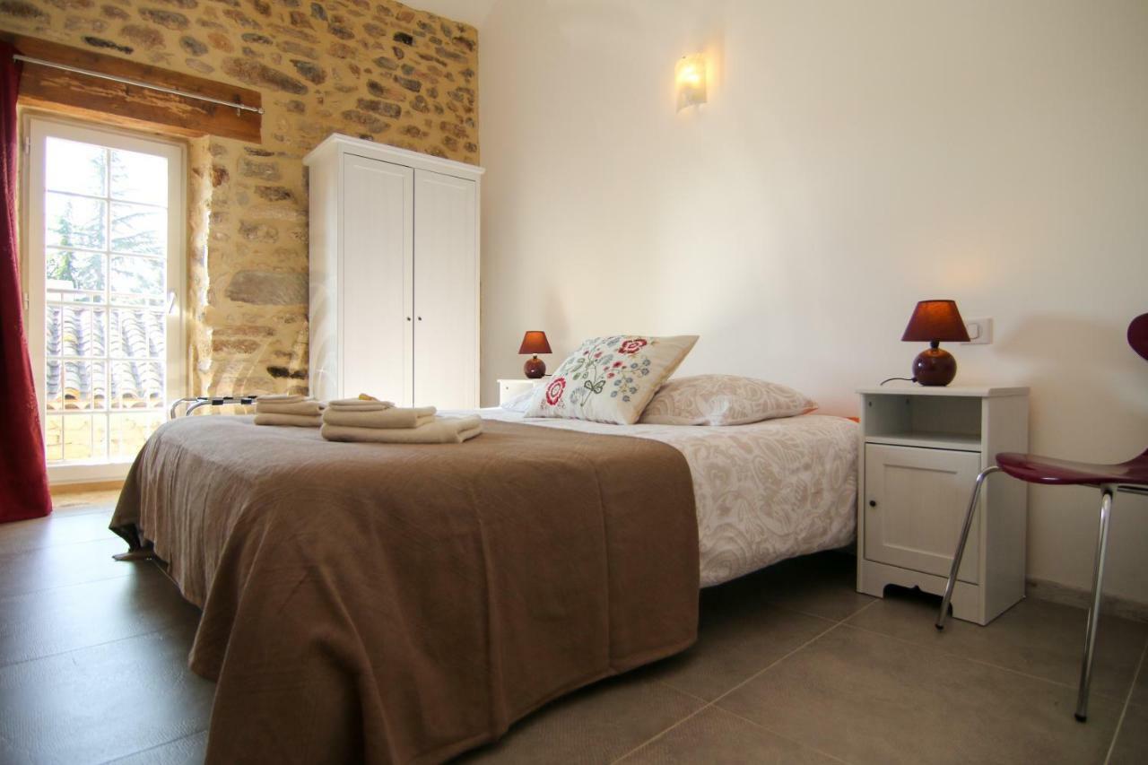 Mas De La Rivoire B&B Villevieille Dış mekan fotoğraf