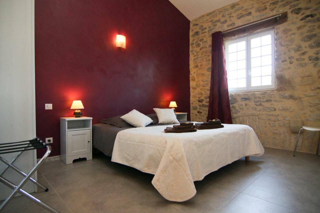 Mas De La Rivoire B&B Villevieille Dış mekan fotoğraf